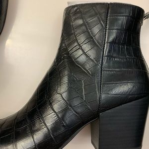 NEW Dolce Vita Noir Croco Leather Boots. Size 7.5